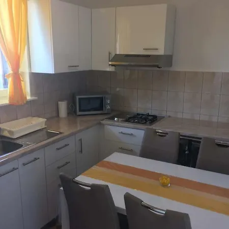 Apartment Lori Novi Vinodolski